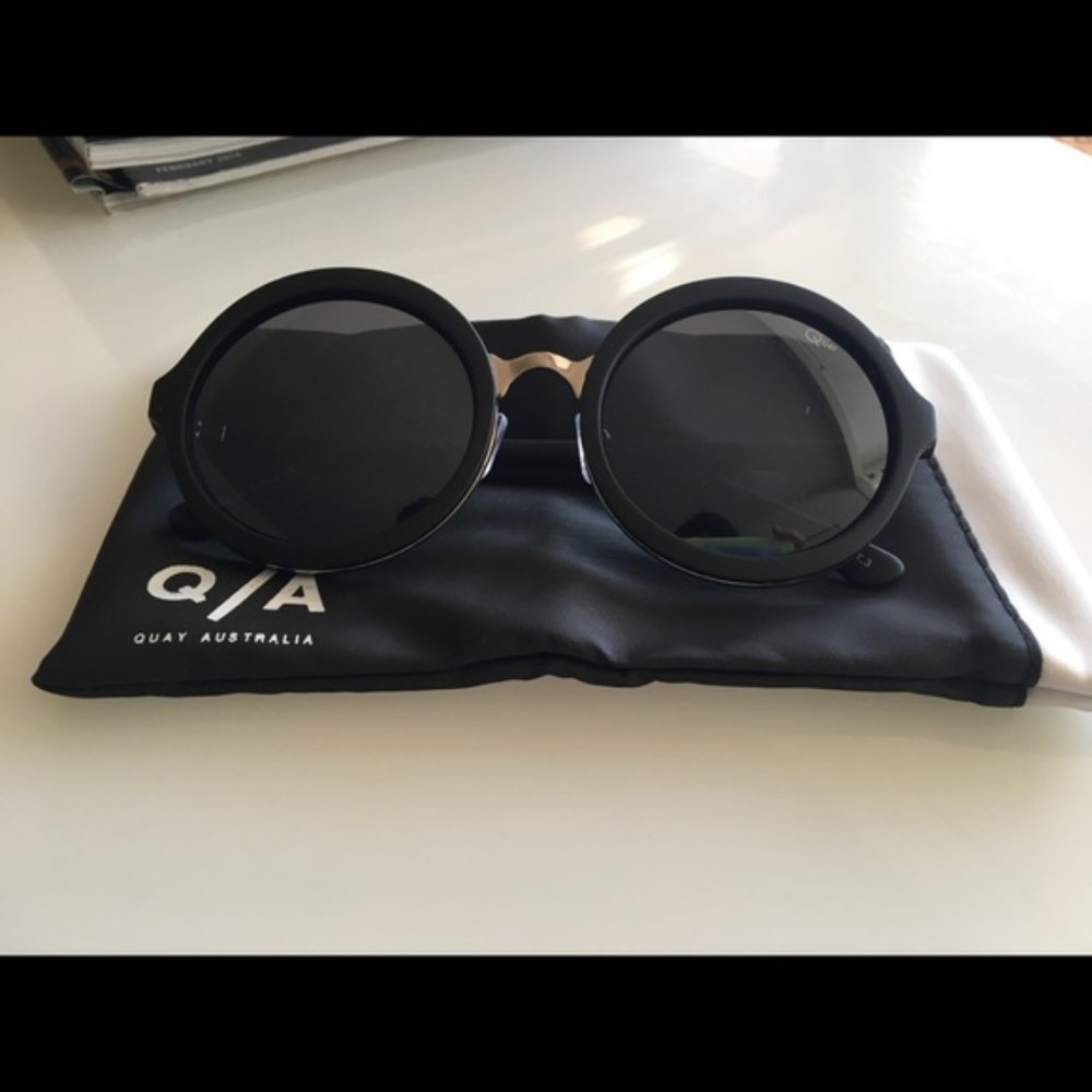 Brand New Quay Australia Sunnies - Picture 2 of 2